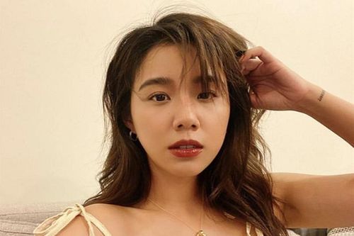 Tiểu tam phá vỡ hôn nhân của Chung Hân Đồng là ai?