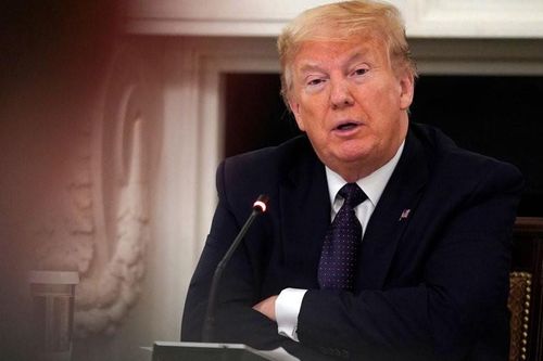 Hứng chỉ trích nặng nề, ông Trump tuyên bố dừng uống thuốc sốt rét ngừa COVID-19