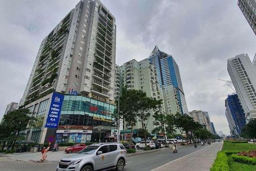 Cận cảnh khu đất công làm bãi xe 'biến hình' thành cao ốc ở Hà Nội