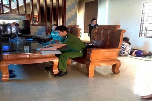 Cháy phòng ngủ, 4 người trong gia đình bỏng nặng