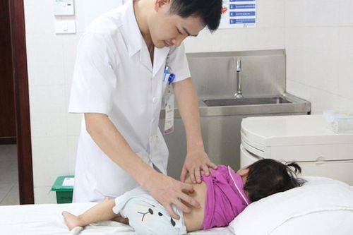 Hiếm gặp: Bé gái 1 tuổi có tới 3 quả thận, 3 ống niệu quản