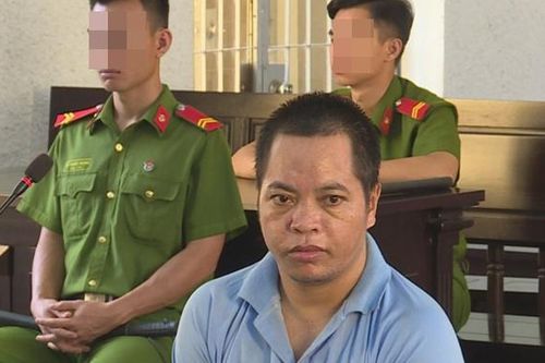 Nghịch tử lĩnh 16 năm tù vì chém mẹ già 82 tuổi