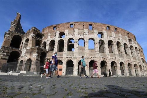 Thủ tướng Italy: Giai đoạn phục hồi kinh tế còn khó khăn, thách thức