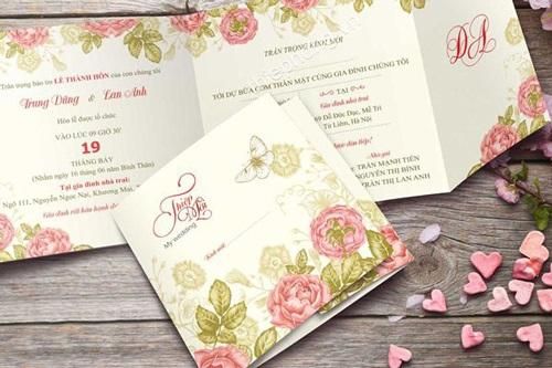 Người yêu cũ nhắn tin mời cưới, anh chồng chỉ trả lời ngắn gọn 1 câu mà vợ 'mát lòng'