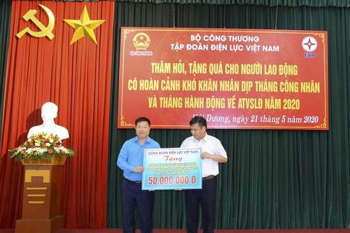 Đồng hành cùng người lao động nhân Tháng Công nhân và Tháng hành động ATVSLĐ