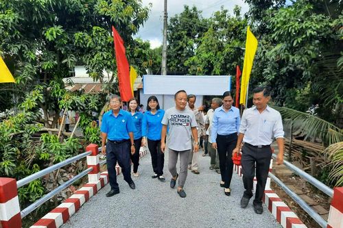 Liên đoàn Lao động huyện Chợ Mới khánh thành cầu nông thôn