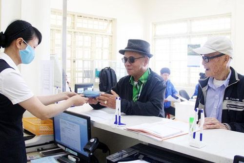 Đà Lạt bắt đầu chi trả chế độ cho người bị ảnh hưởng bởi dịch Covid-19