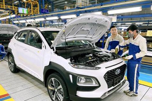 Sản xuất công nghiệp 'tăng tốc' trở lại