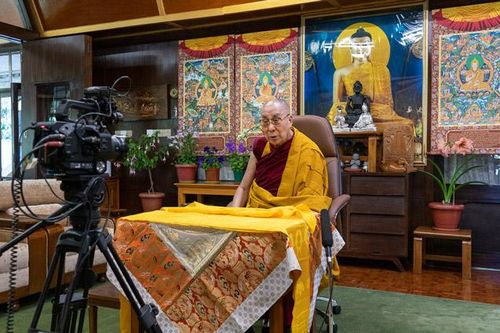 Đức Dalai Lama thuyết pháp trở lại