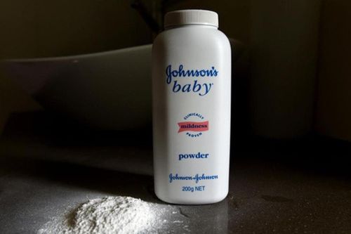 Johnson & Johnson dừng bán phấn rôm giữa tin đồn gây ung thư: Bộ Y tế vào cuộc