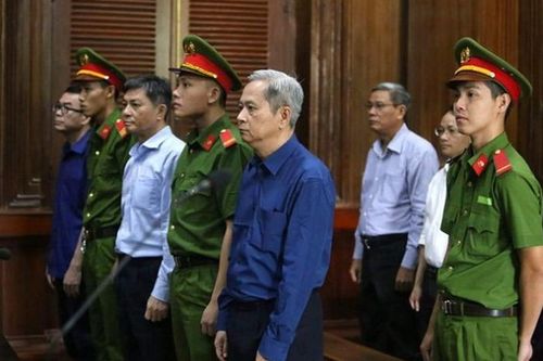 Xử phúc thẩm vụ cựu Phó Chủ tịch UBND TP HCM giao 'đất vàng' trái quy định