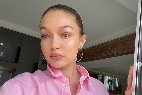 Gigi Hadid phủ nhận tiêm chất làm đầy mặt