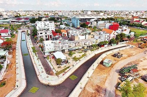 'Xanh hóa' các tuyến kênh, rạch tắc nghẽn, ô nhiễm