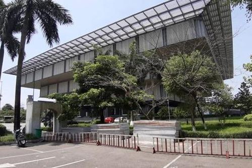 Bao giờ Bảo tàng Hà Nội hết… ế!