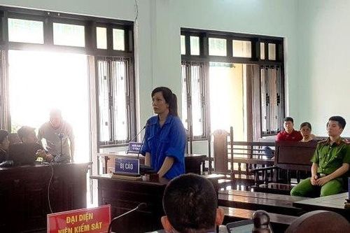 Kết đắng cho người phụ nữ nổ quen nhiều 'sếp lớn' để lừa đảo tiền chạy việc