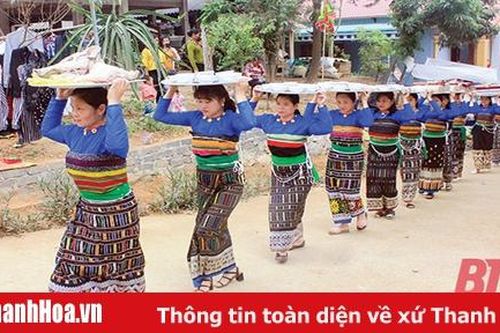 Đậm đà bản sắc tộc người