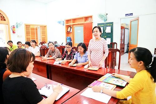Hoàn thành việc chọn sách giáo khoa lớp 1