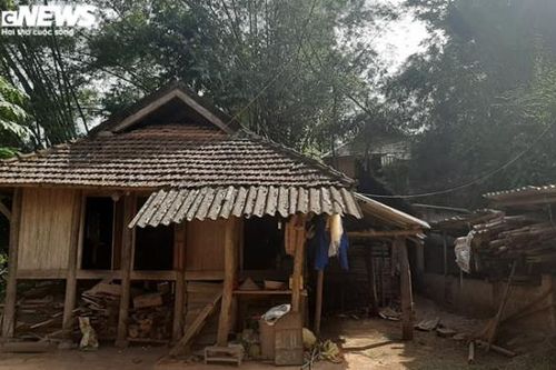 'Quên' hỗ trợ COVID-19 hộ nghèo còn quát dân: 'Thiếu tiền đến nhà tôi mà lấy'