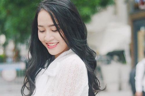 Được phụ huynh chụp ảnh đăng lên mạng, cô giáo nhận nhiều lời khen