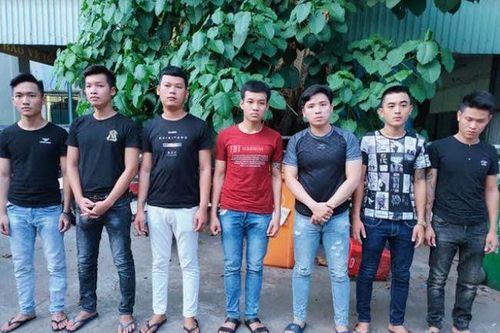Nhóm thanh niên dùng dao truy sát người vì mâu thuẫn tiền bạc