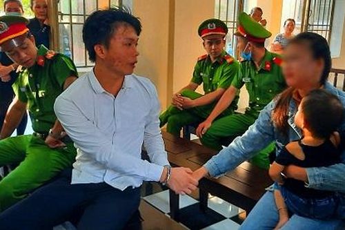 Nỗi ân hận sau cơn ghen của người chồng trẻ