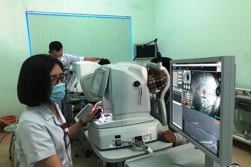 Bệnh viện Mắt Quảng Trị triển khai kỹ thuật chụp cắt lớp nhãn khoa