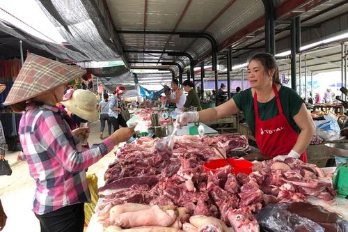 Khó khăn trong chuyển đổi mô hình quản lý chợ