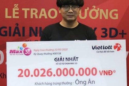 Nam sinh viên không che mặt đi nhận giải Vietlott 20 tỷ: Ngày nào cũng mua vài vé đến vài chục vé