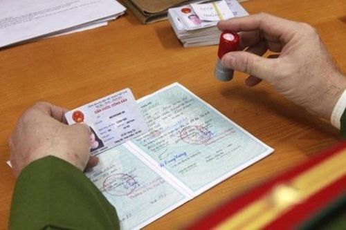 Xử lý trường hợp bật đèn khẩn cấp để đỗ xe trên tuyến đường cấm dừng, đỗ