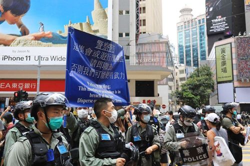 Hàng nghìn người ở Hong Kong biểu tình phản đối dự luật an ninh của TQ