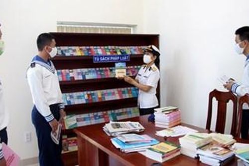 'Địa chỉ đỏ' thu hút bộ đội