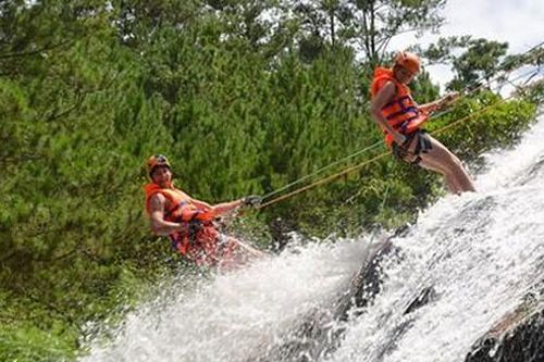 Du khách đừng đánh cược với mạng sống
