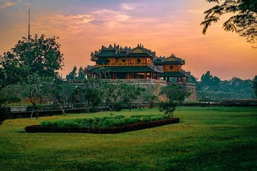 Xứ Huế 'thức giấc' buổi bình minh