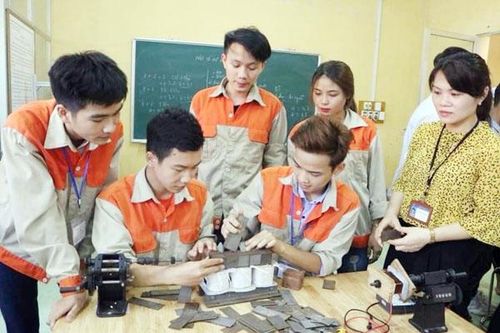 Giáo dục nghề nghiệp: Chuyển từ lượng sang chất