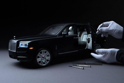 Rolls-Royce Cullinan xe mô hình giá 17.000 USD, đắt hơn ô tô thông thường