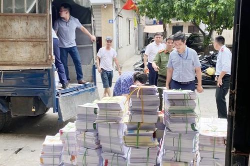 6 tấn sách nghi lậu trong cơ sở in gia công