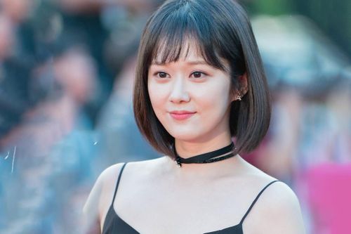 Jang Nara từ thiện hơn 10 triệu USD
