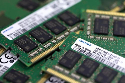 Bị Mỹ chặn đường, Huawei nhập sẵn chip số lượng lớn từ Hàn Quốc
