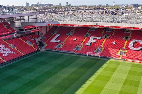 Premier League vẫn tranh cãi chuyện sân nhà – sân khách
