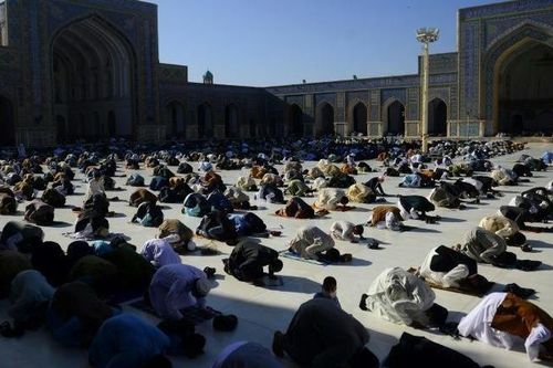 Tổng thống Afghanistan sắp thả 2.000 tù nhân Taliban