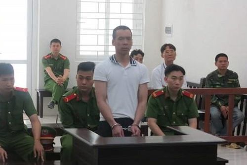 Người chồng chém vợ trọng thương, con gái đứt rời ngón tay lĩnh 14 năm tù