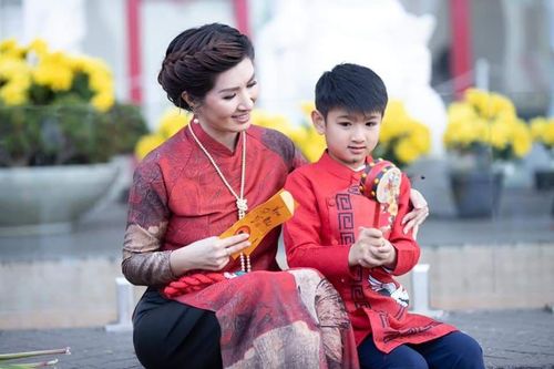 Nguyễn Hồng Nhung gây 'bão' khi lộ khiếu hội họa và tâm sự cùng con trai tự kỷ