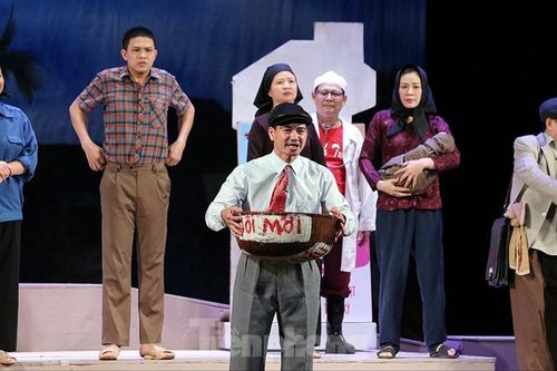 Đời sống sân khấu vui trở lại