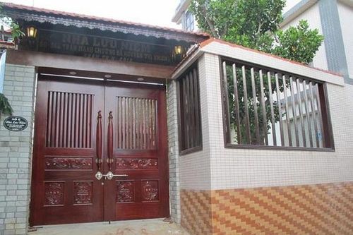 Choáng váng loạt biệt phủ gỗ trăm tỷ của đại gia xứ Nghệ