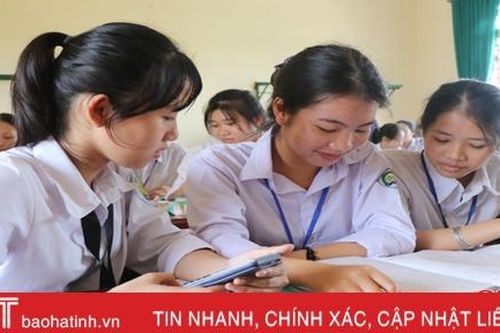 Hoàn thiện 'ngân hàng đề' giúp học sinh Hà Tĩnh thử sức trước kỳ thi THPT