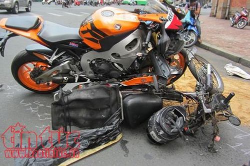 Va chạm giao thông nghiêm trọng làm 2 người chết, 1 người bị thương
