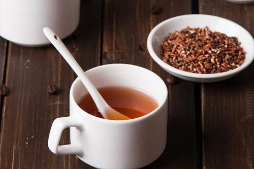 Trước khi ngủ chăm chỉ uống thứ nước rẻ tiền này, gan sạch độc tố, da dẻ hồng hào