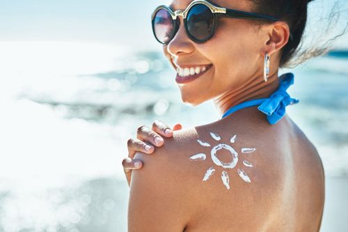 Người da dầu chọn kem chống nắng nào?