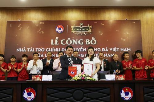 Đội tuyển Việt Nam nhận tài trợ 'khủng' sau đại dịch