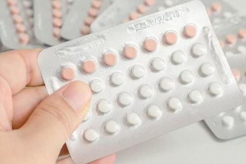 Thuyên tắc phổi do uống thuốc tránh thai suốt 10 năm